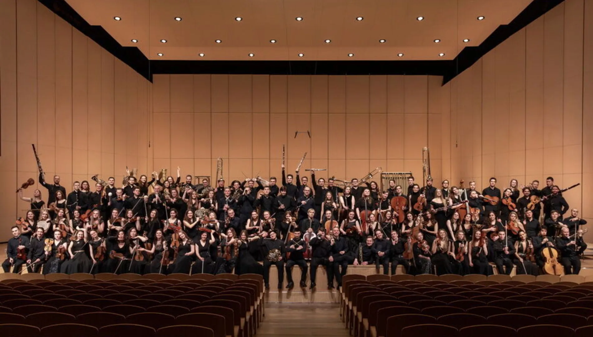 Виртуальный концертный зал на 23 сентября