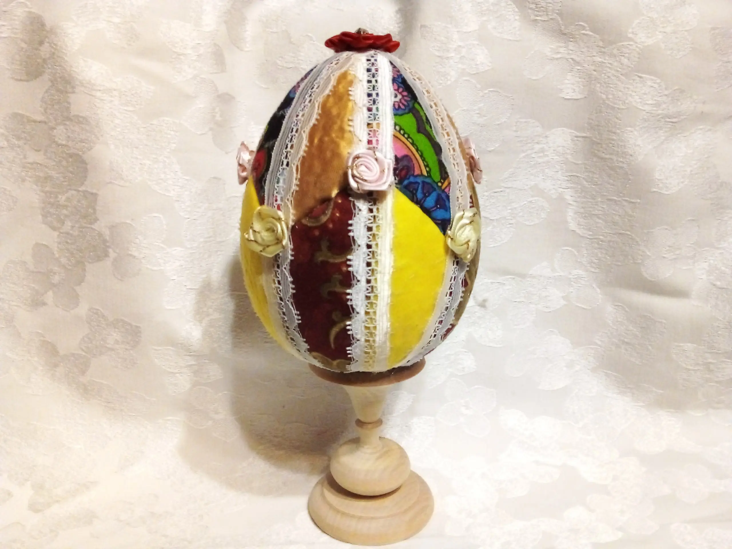 Пасхальное яйцо в технике кинусайга