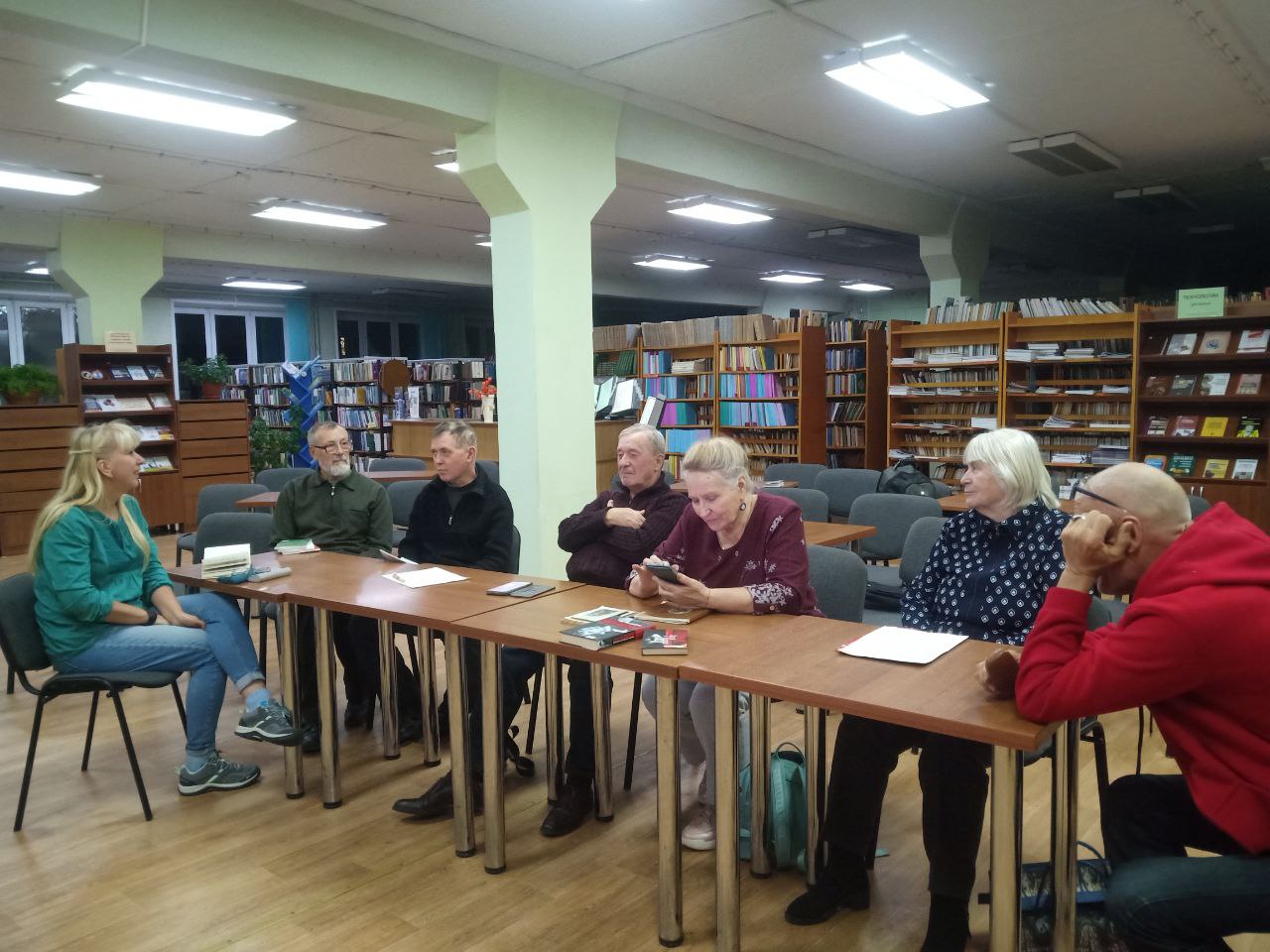 Поэзия мужества и любви