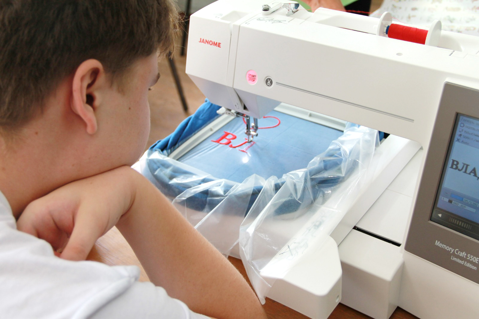 Ремонтная мастерская «Чинить нельзя выбрасывать» в октябре