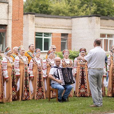 Матушка — земля, белая берёзонька