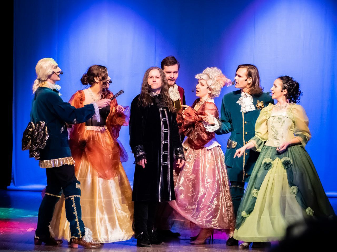 Презентация музыкальной комедии «Шуты»