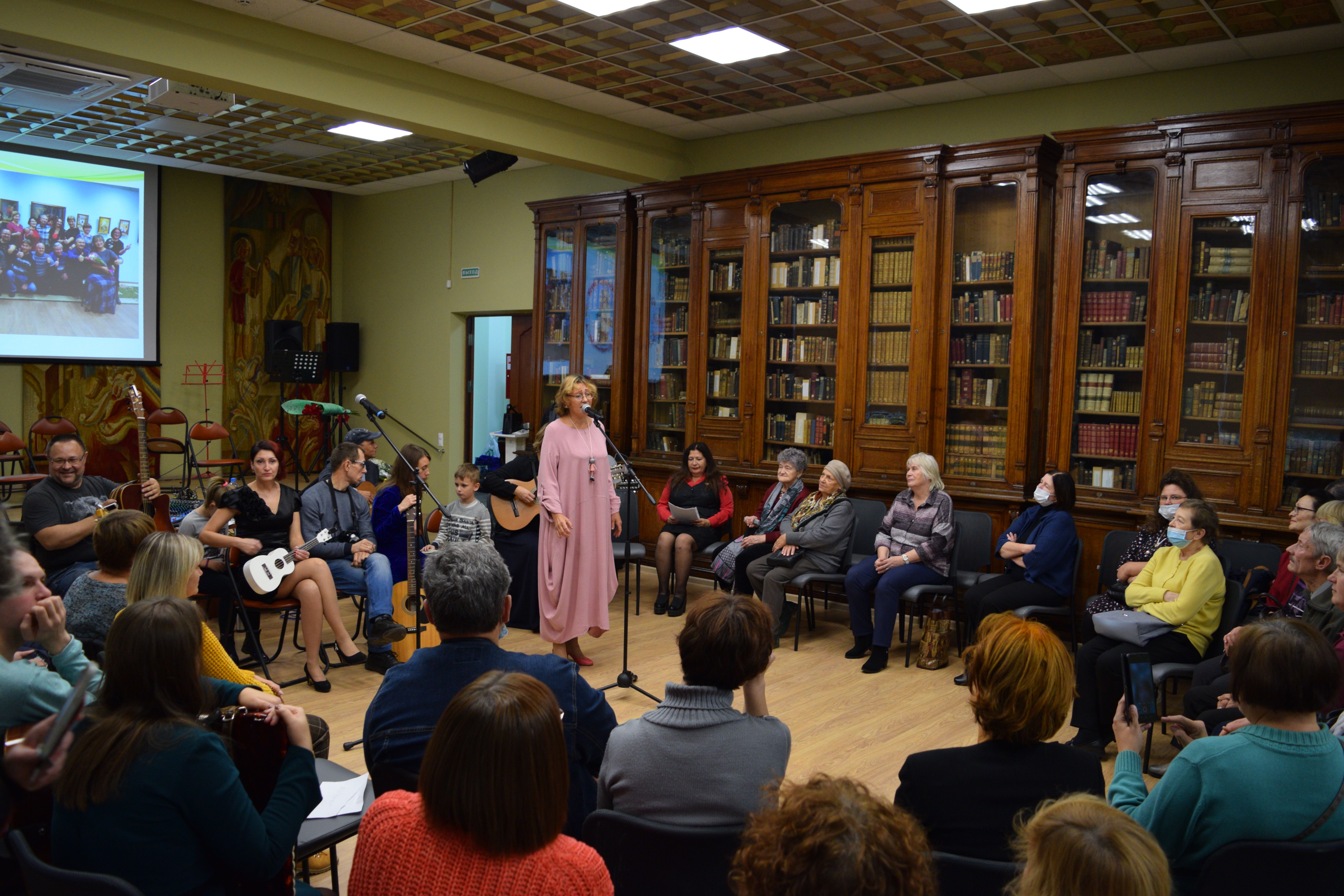 Памятный вечер — концерт. Я дышу — и значит, я люблю! Я люблю — и, значит, я живу