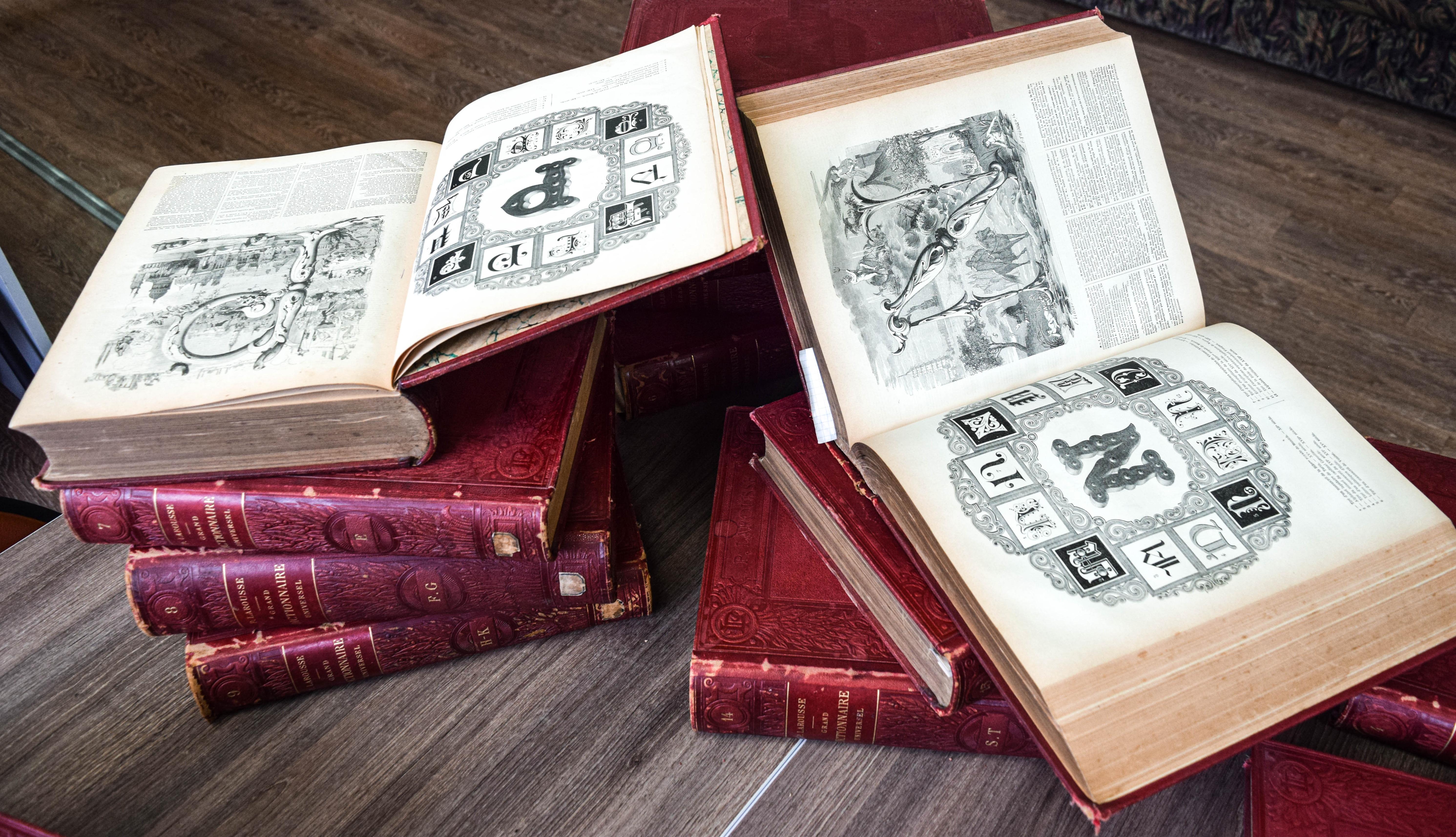 Larousse: от универсального словаря XIX к издательскому наследию XX века